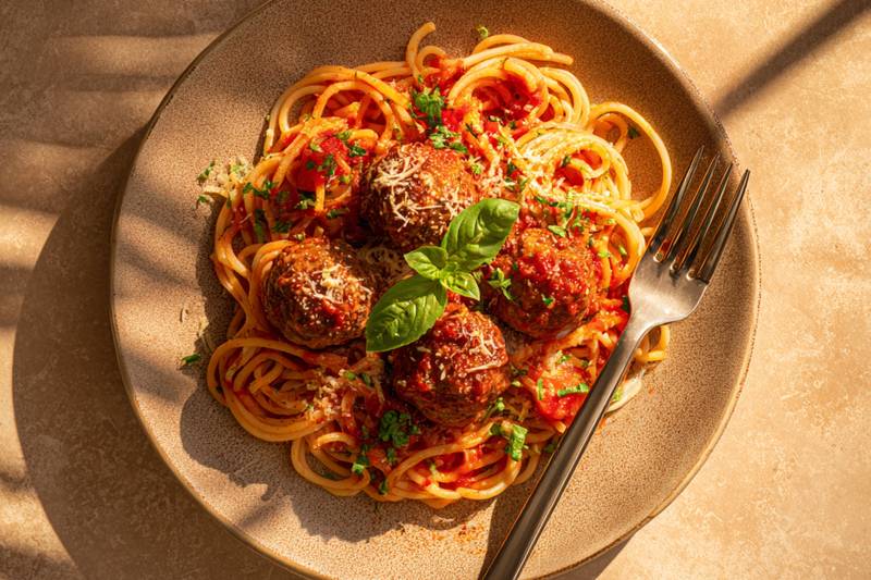 Spaghetti aux boulettes à l'italienne