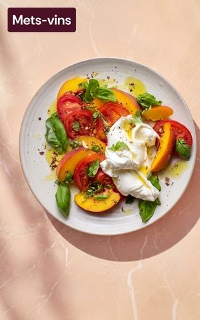 La Salade de tomate, pêche et burrata