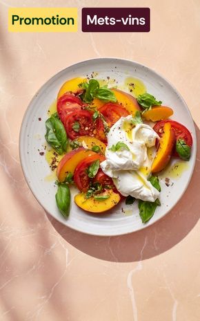 La Salade de tomate, pêche et burrata