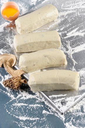 Les Quenelles à l'emmental et aux cèpes