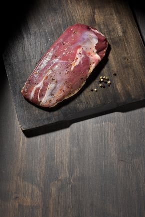 Le Filet de canard mariné aux 3 poivres