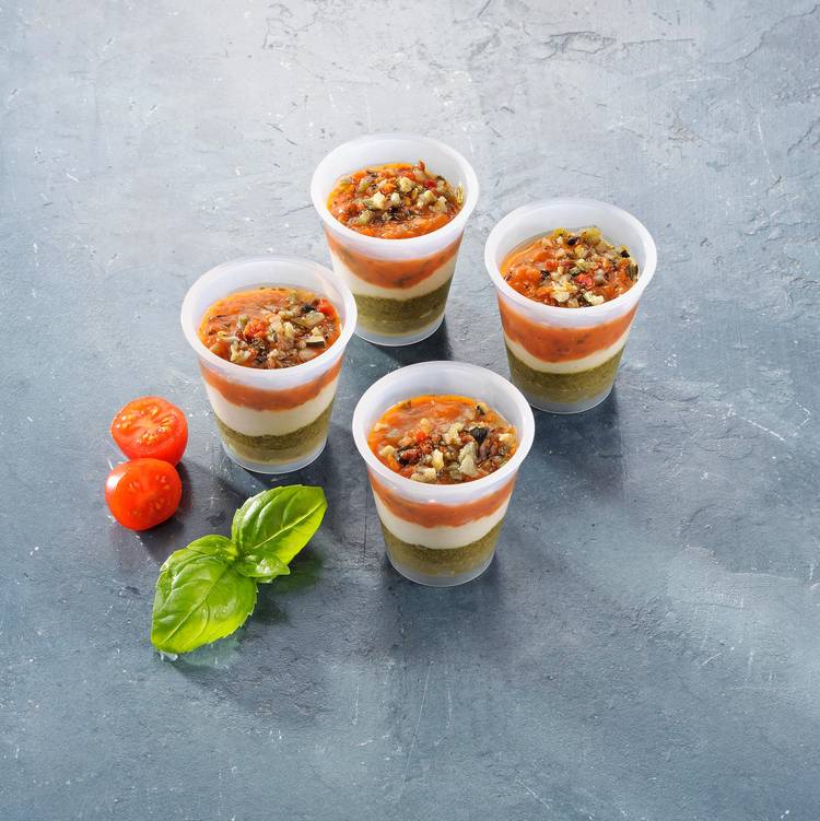 Les Verrines tomate, pesto et parmesan
