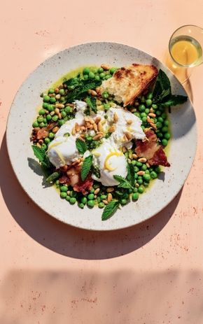 La Burrata et petits pois à l'étuvée