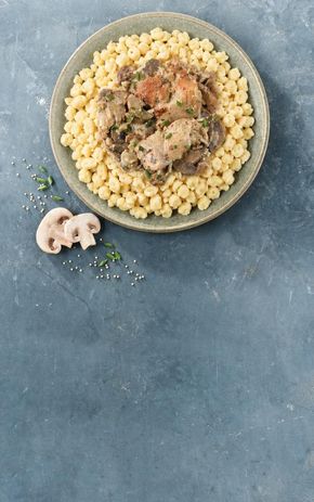 Les Spaetzle au poulet champignons et moutarde