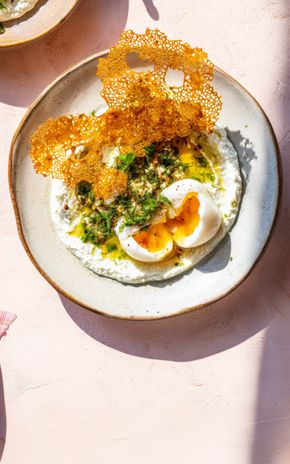 Les Œufs Mollets Ricotta et Halloumi