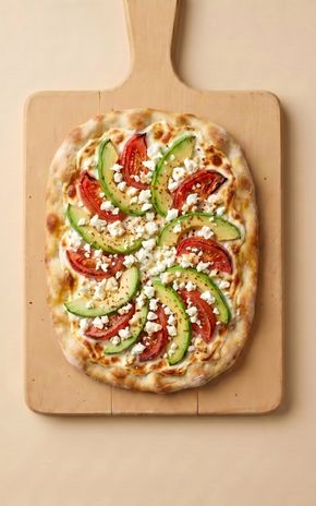 La Pinsa Avocat Tomates