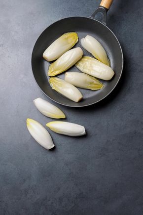 Les Jeunes pousses d'endives cuits à basse température