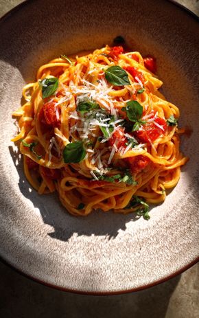 Les Tagliolini sauce tomate basilic