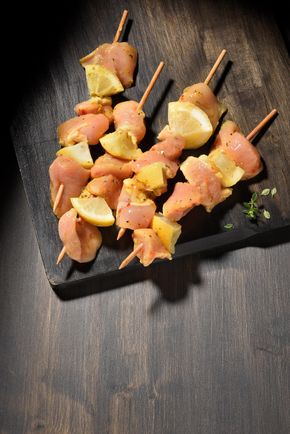 Les Brochettes de poulet thym citron