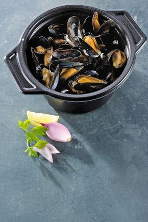 Les Moules coquillées sauce marinière