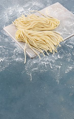 Les Nouilles Lamian fraîches épaisses