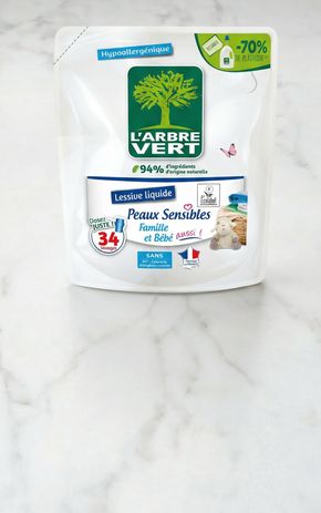 La Recharge de lessive liquide peaux sensibles "Arbre vert"