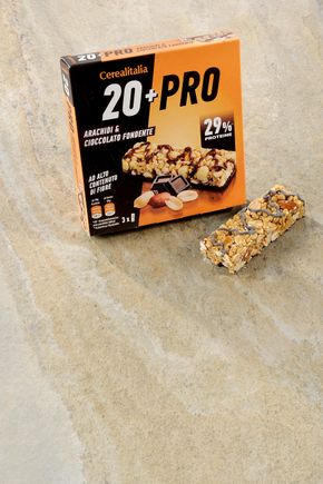 La Barres 20+pro aux cacahuètes et chocolat noir