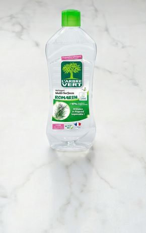 Le Nettoyant multi-surface au romarin "Arbre vert"