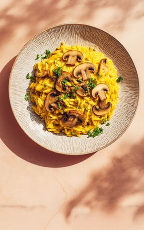 L'Orzo au curcuma et champignons fondants