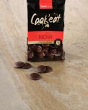 les-palets-de-chocolat-noir-dessert