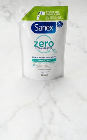 La Recharge de gel douche hypoallergénique Hydratant "Sanex"