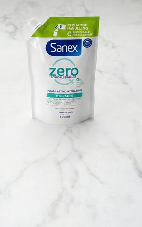 La Recharge de gel douche hypoallergénique Hydratant "Sanex"