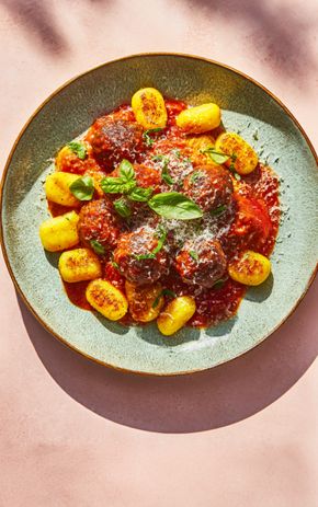 Les Boulettes de bœuf mijotées à la tomate