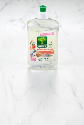 Le Liquide vaisselle dégraissant "Arbre Vert"