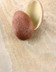 41037 -2  Œuf au chocolat au lait, intérieur chocolat blanc.jpg