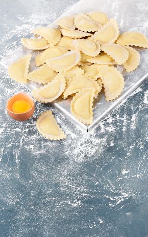 Les Mezzelune  fromage de chèvre et miel