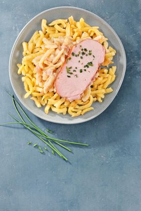 Le Kassler et spaetzles sauce carbonara