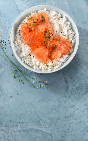 Le Chirashi saumon et oeufs de truite