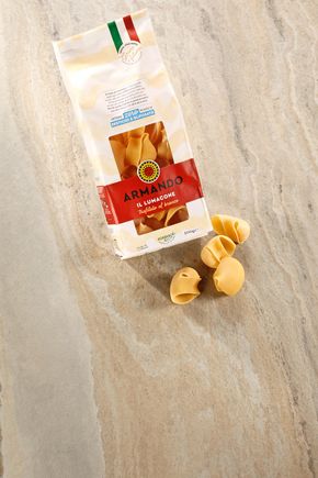 Les Lumacone "Armando"