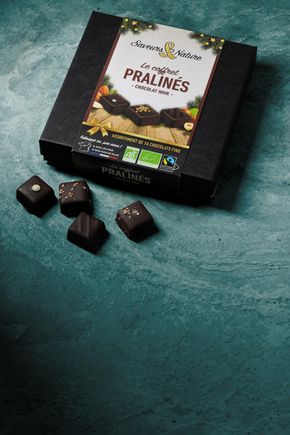 Le Coffret pralinés chocolat noir BIO
