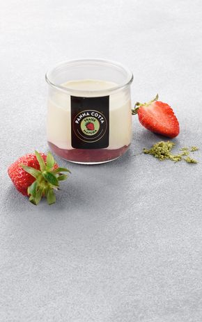 La Panna cotta fraise et matcha