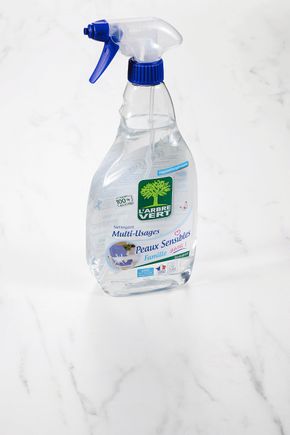 Le Spray multi-usages peaux sensibles "Arbre vert"