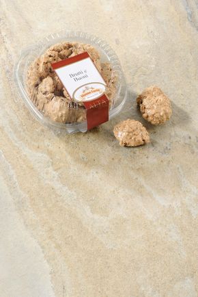 Les BIscotti Brutti e Buoni à la noisette