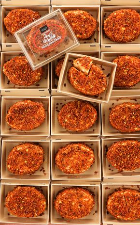 Le  Brebis enrobé au piment d'Espelette