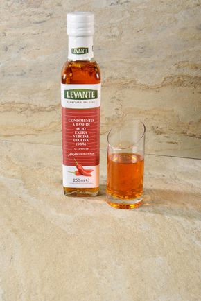L'Huile d'olive saveur piment " Levante"