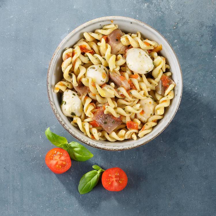Les Torti jambon tomates mozzarella et son tartinable pesto